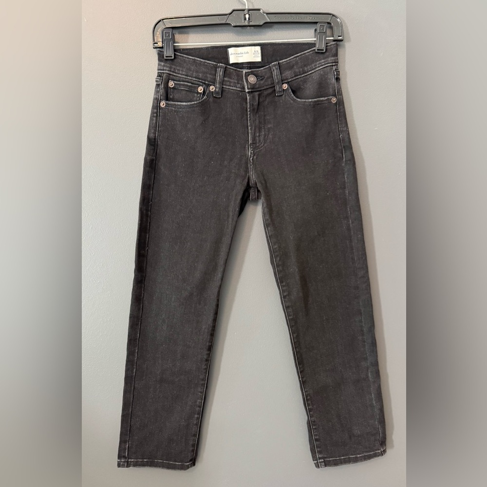 Abercrombie and Fitch Kids Girls Black Straight Jeans Size 9/10. Brand New.